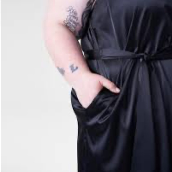 NWT Universal Standard Spencer Front tie dress 24 - Picture 6 of 12